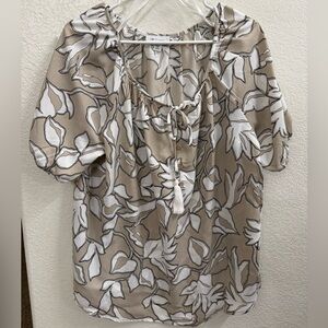 AB Studio Beige and White Floral Blouse